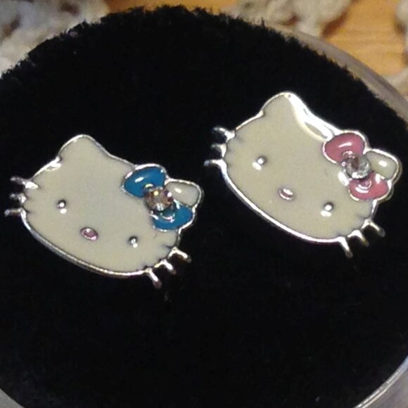 Floating Jewelry Charms, miniatures for floating jewelry lockets - Picture 1 of 2